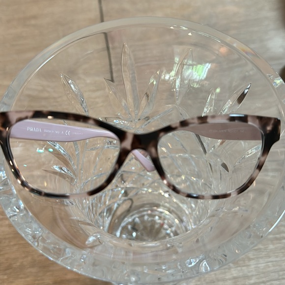 Prada pink and brown tortoise shell cat eye frame - Picture 9 of 10